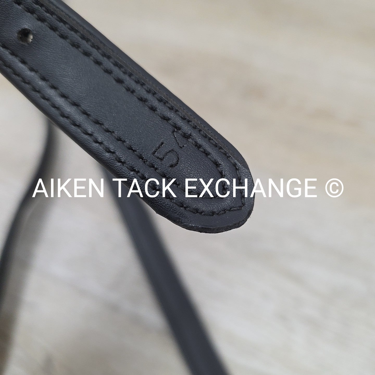Shires Easy Care None Stretch Stirrup Leathers, Black, 54"