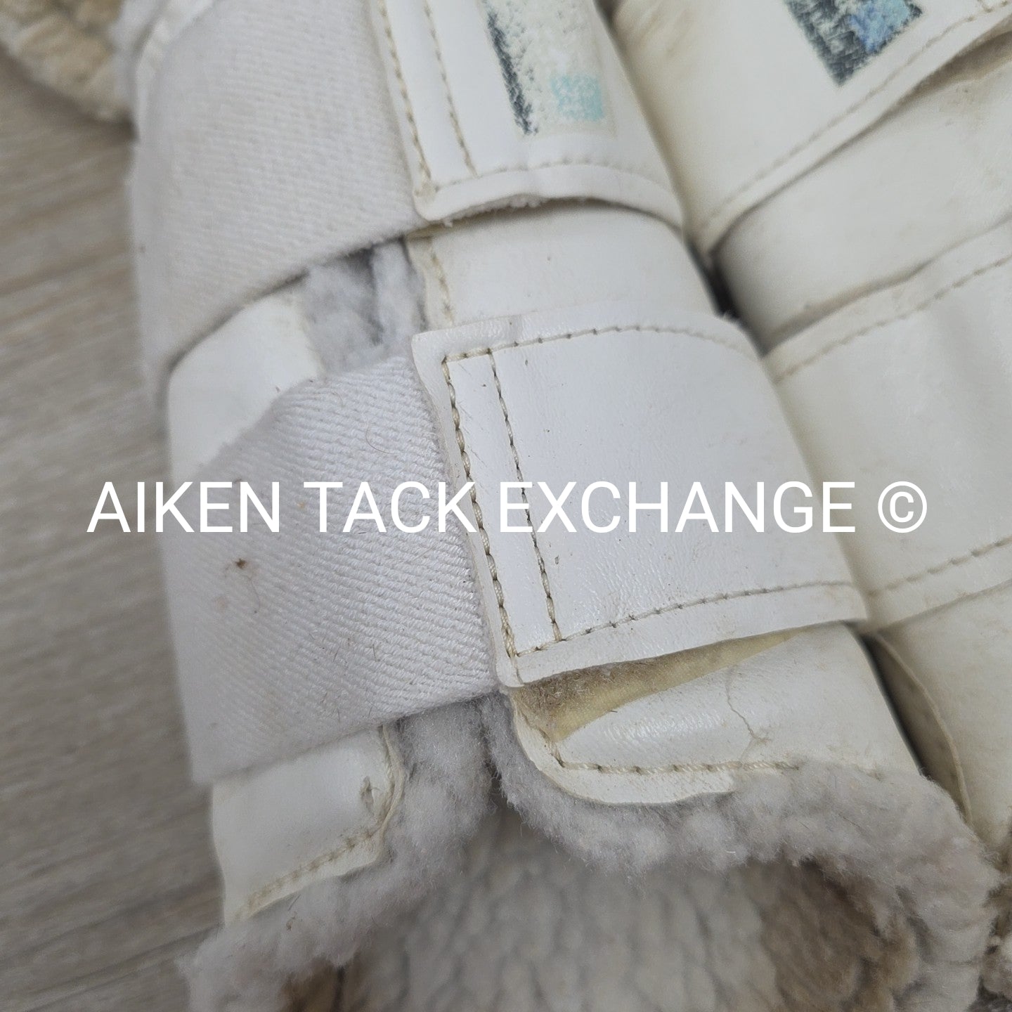 BARGAIN BUNDLE: Toklat Valena Fleece Lined Boots, Size Medium, Set of 4