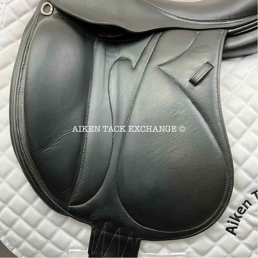 **SOLD** 2004 Devoucoux Makila Monoflap Dressage Saddle, 18" Seat, 1A Flap - Short, Medium Wide Tree, Foam Panels, Full Buffalo Leather