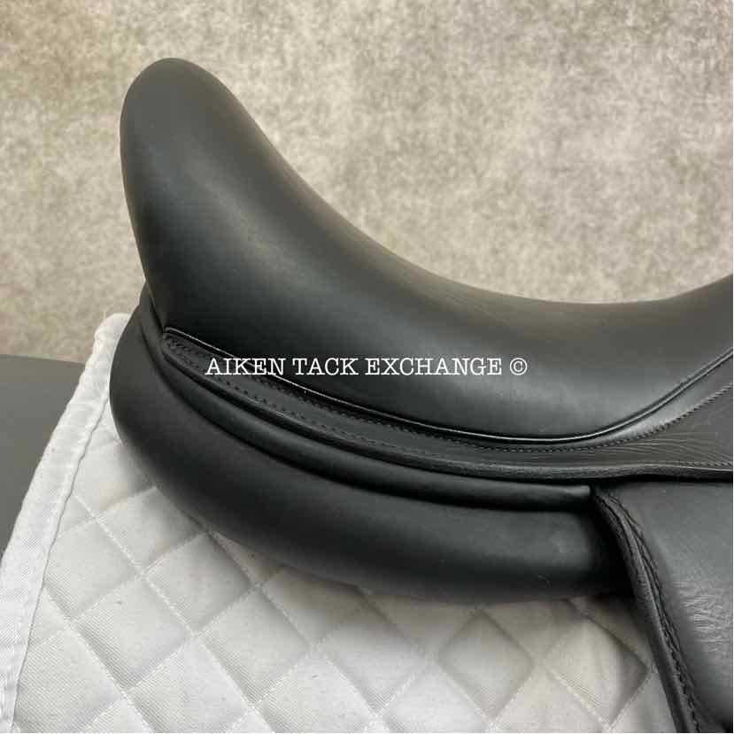 2019 Voltaire Adelaide Monoflap Dressage Saddle, 18" Seat, 2A Flap, Medium Wide/Wide Tree, PRO Panels, Full Buffalo Leather