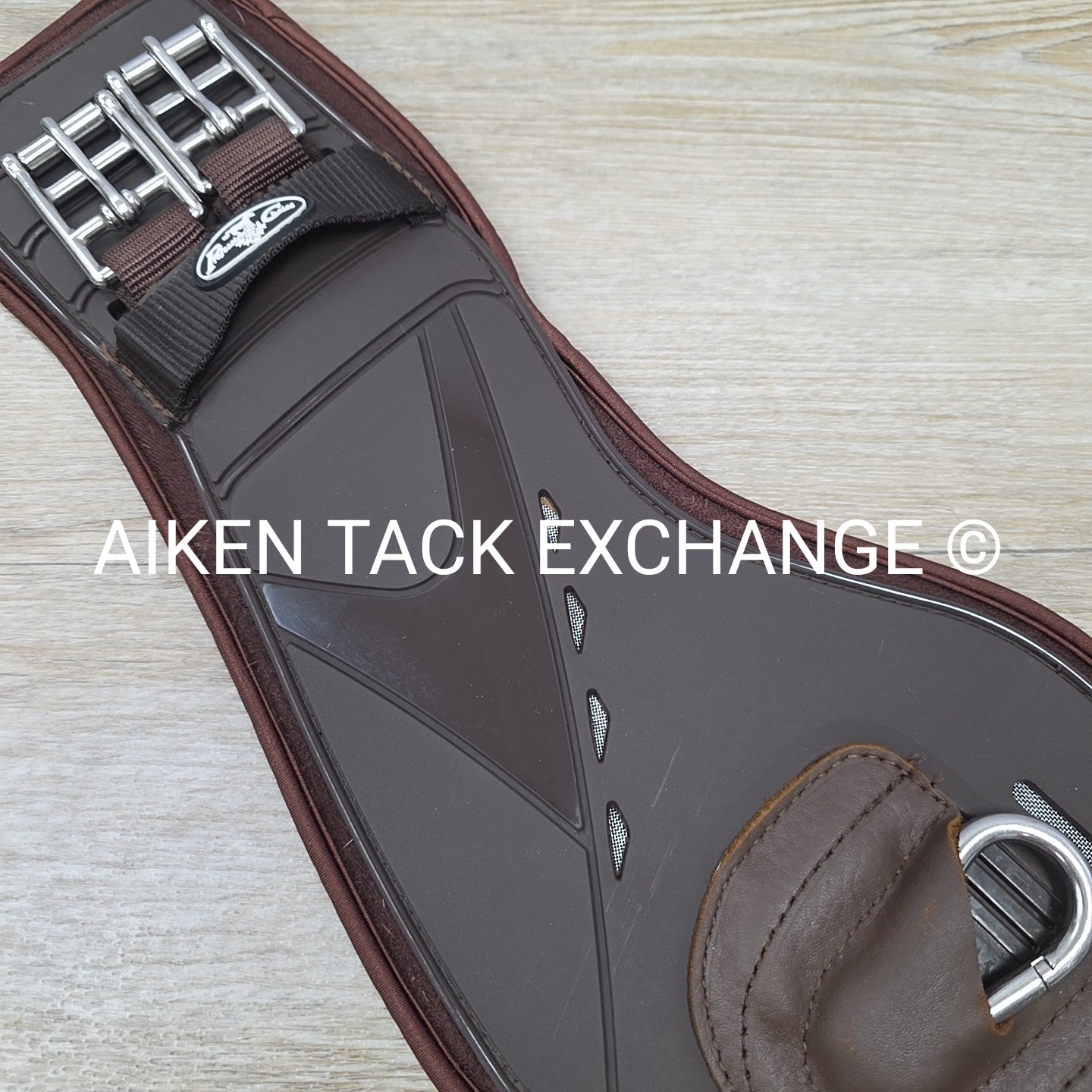 Professional's Choice VenTECH Contour Monoflap Girth, Brown, 24"