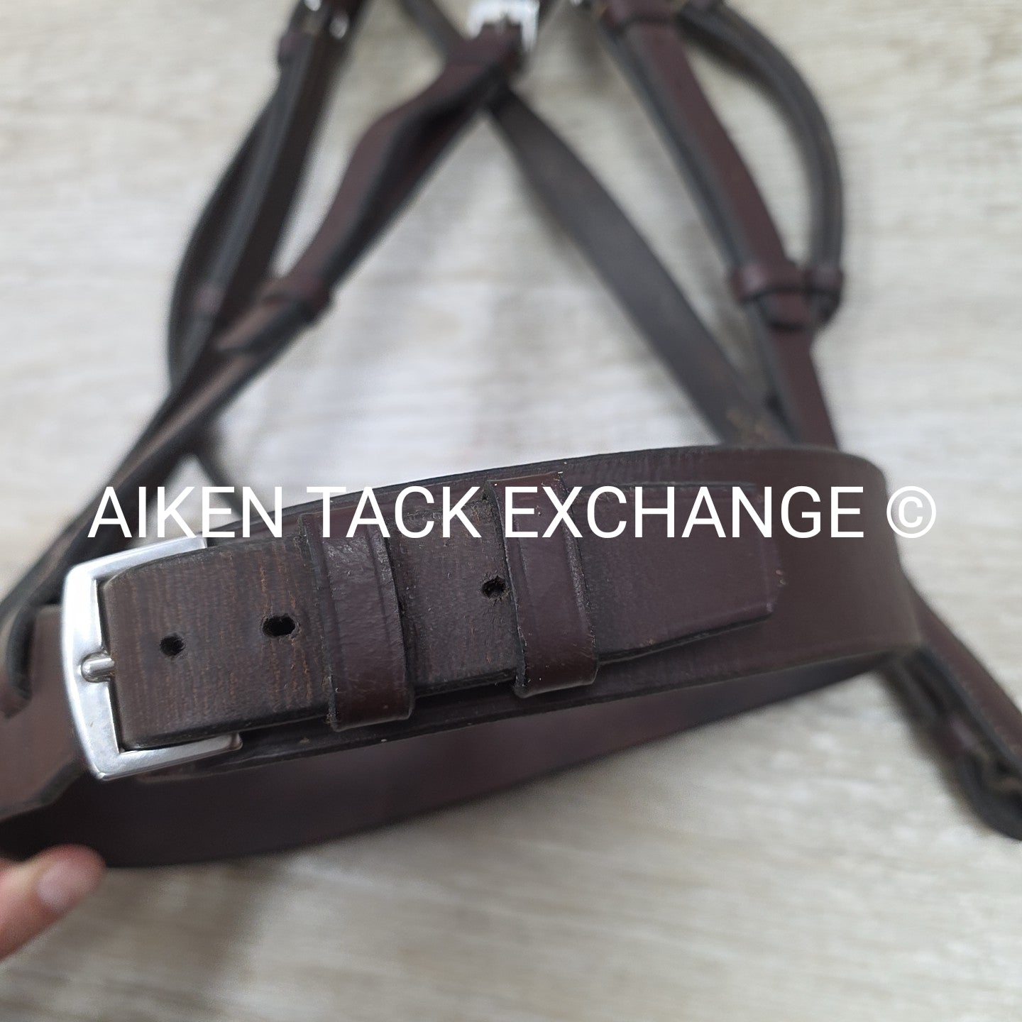 Horse Country Flat Hunt Bridle, No Reins, Brown, Size Full
