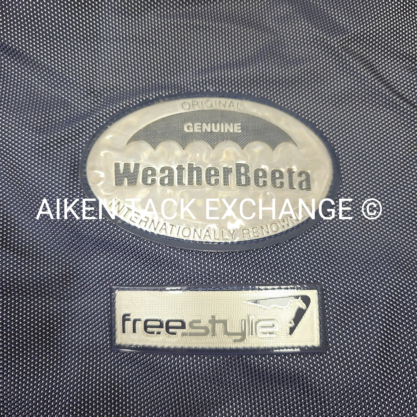 Weatherbeeta Taka Contour High Neck Medium Weight Turnout Blanket, 84"