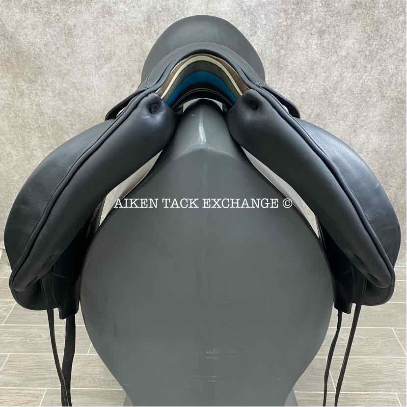 2019 Voltaire Adelaide Monoflap Dressage Saddle, 18" Seat, 2A Flap, Medium Wide/Wide Tree, PRO Panels, Full Buffalo Leather