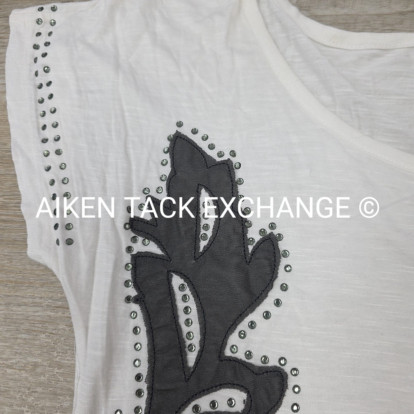Ariat Short Sleeve Top, Size Medium