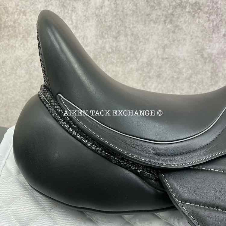 2023 Fairfax Stella Monoflap Dressage Saddle, 17.5" Seat, Adjustable Tree - Changeable Gullet, Wool Flocked Panels