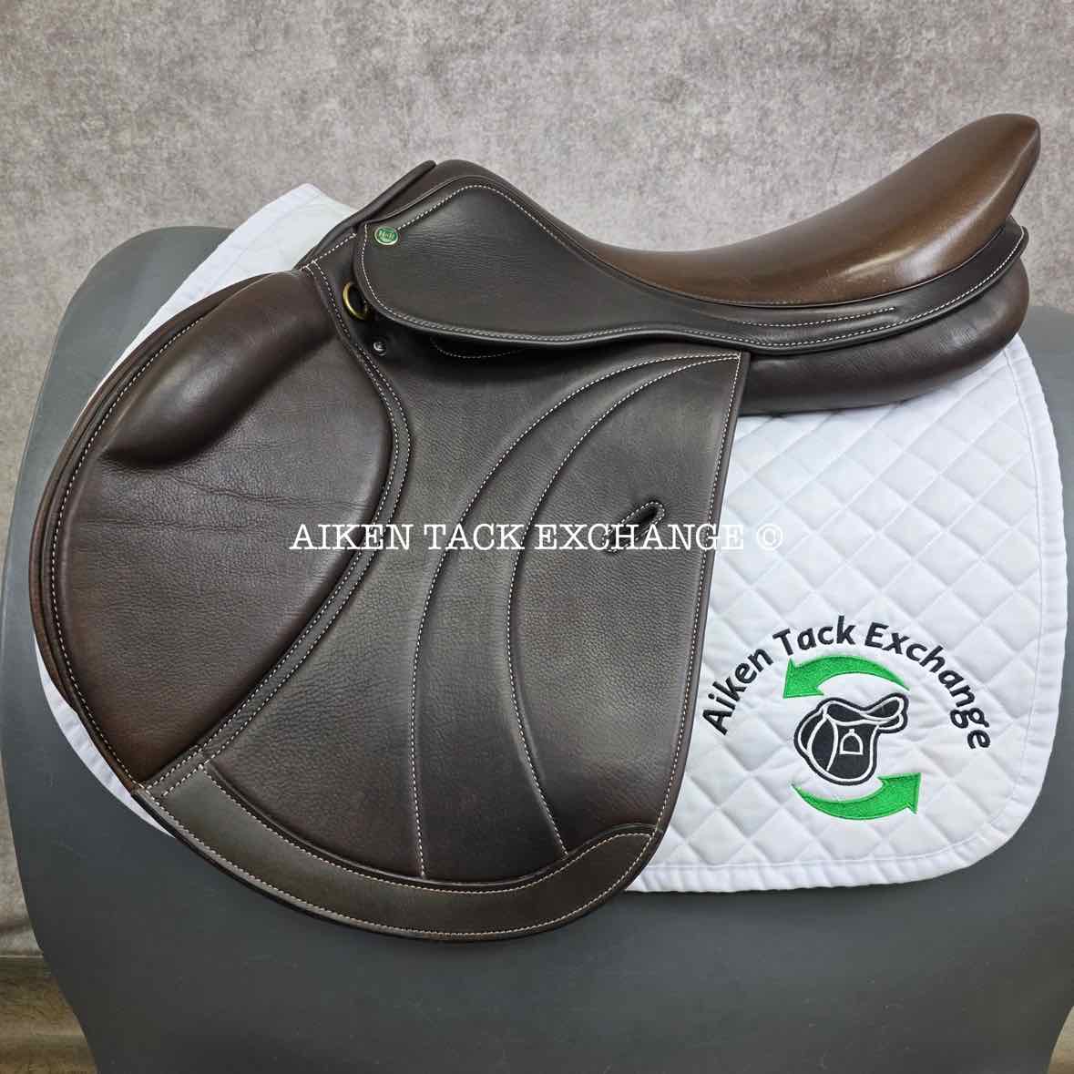 HDR Equipe Close Contact Jump Saddle, 19" Seat, Adjustable Tree - Changeable Gullet, Foam Panels