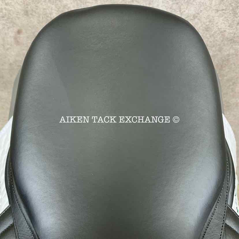 **SOLD** 2014 Antares Cadence Monoflap Dressage Saddle, 17.5" Seat, 1N Flap - Short, Medium Wide Tree, Foam Panels, Buffalo Leather