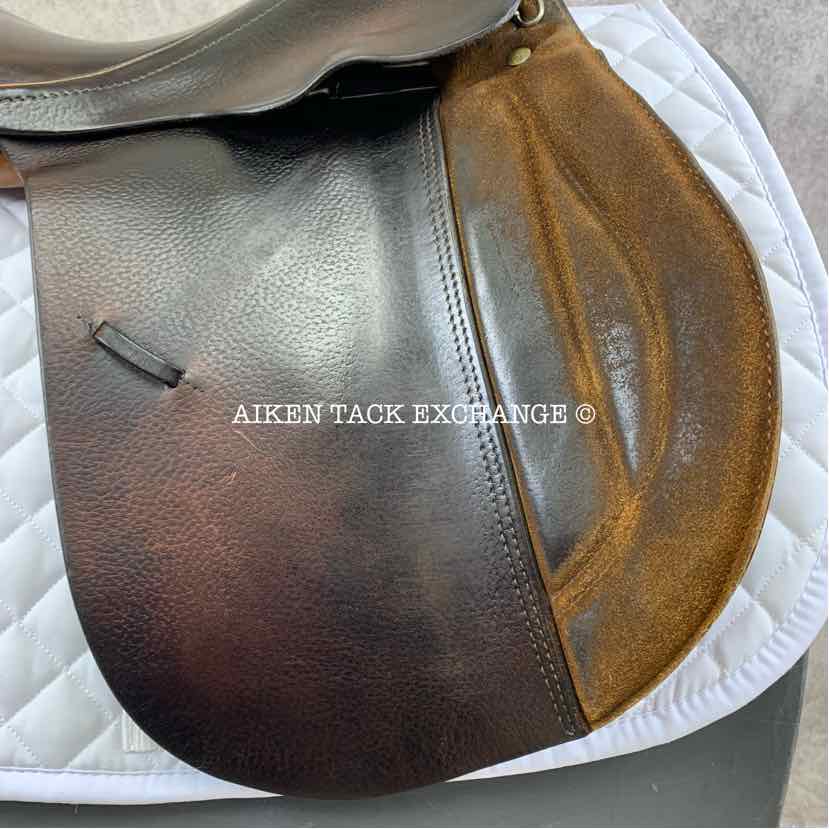 **SOLD** Courbette Husar All Purpose Saddle, 17" Seat, Medium Narrow Tree, Foam Panels
