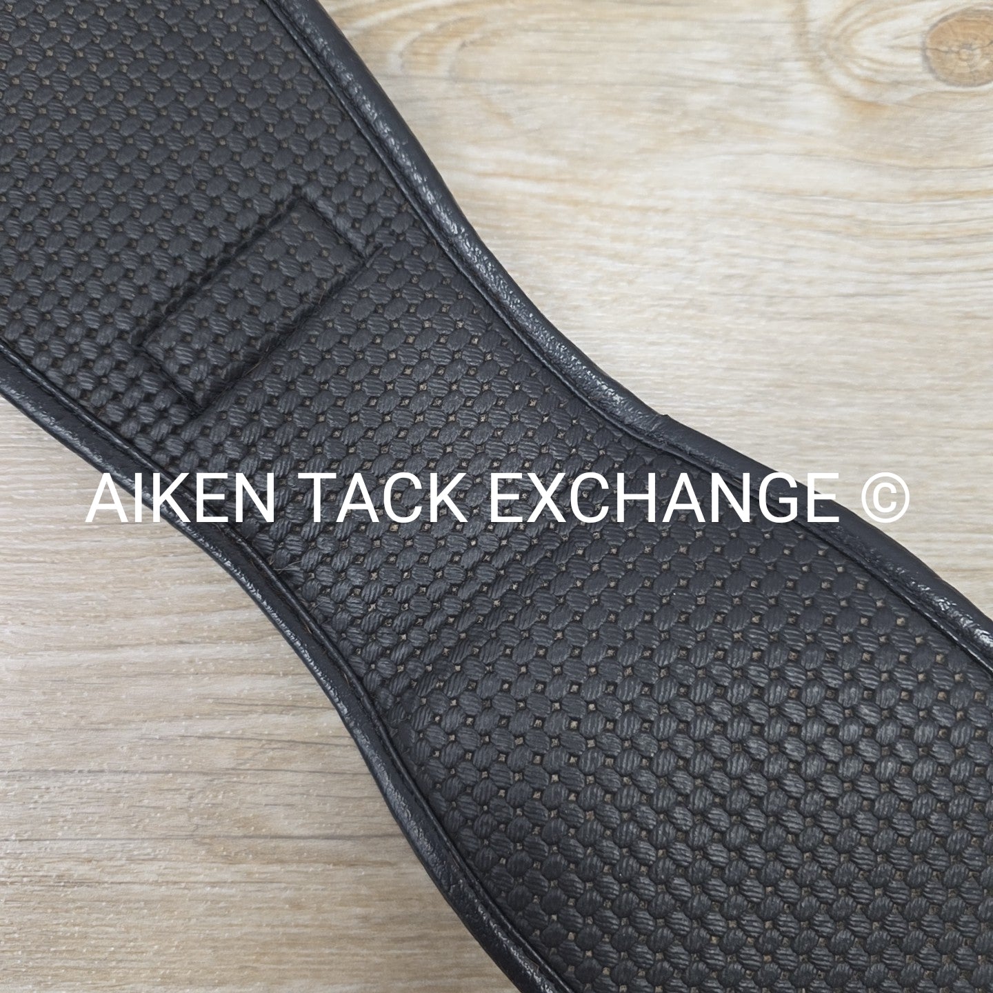 Ovation Airform Chafeless Dressage Girth, Black, 22"