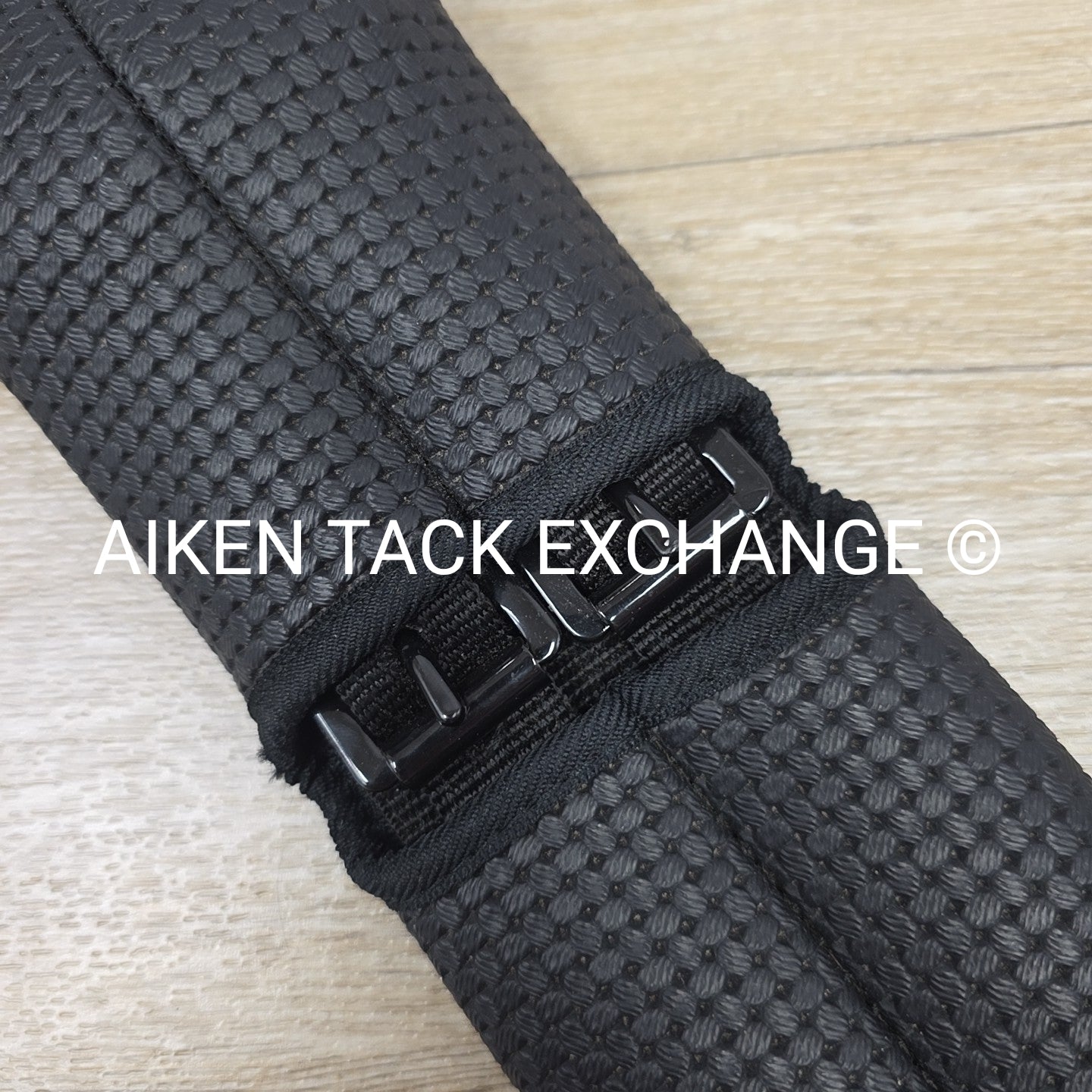 Advantage Adjustable Dressage Girth, Size 23-34"
