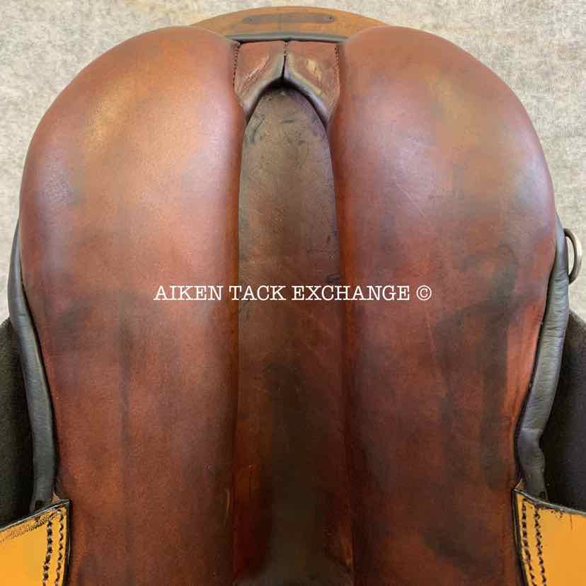 Courbette Lemetex Pandur Spezial All Purpose Saddle, 17.5" Seat, 32 Tree - Wide, Wool Flocked Panels
