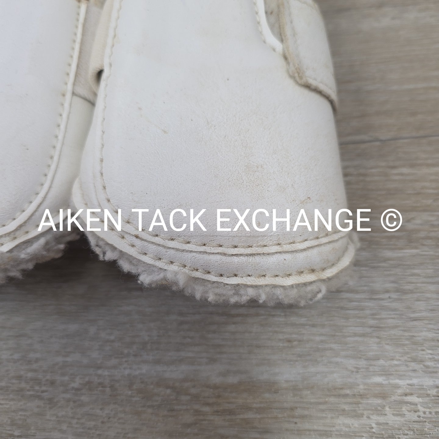 BARGAIN BUNDLE: Toklat Valena Fleece Lined Boots, Size Medium, Set of 4