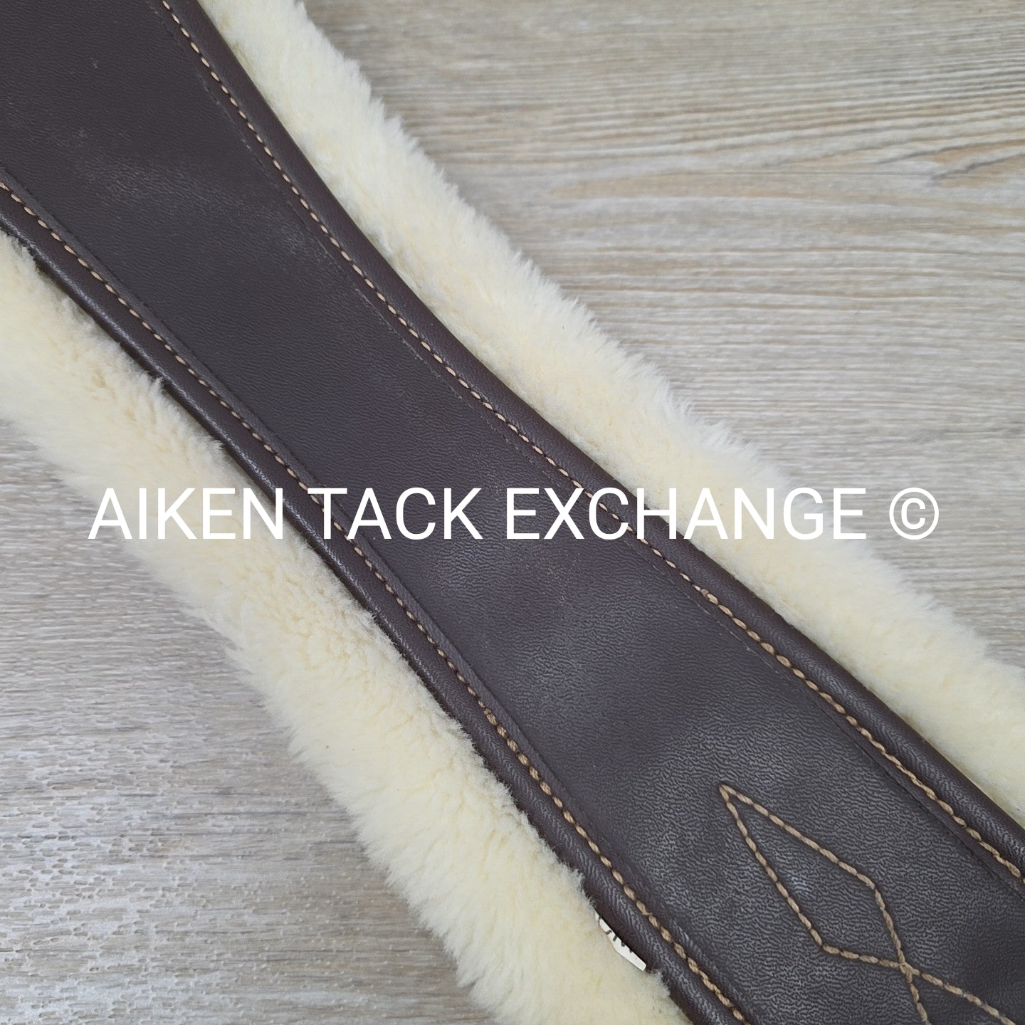 Kentucky Horseware Removable Sheepskin Girth w/ Double End Elastic, 50"