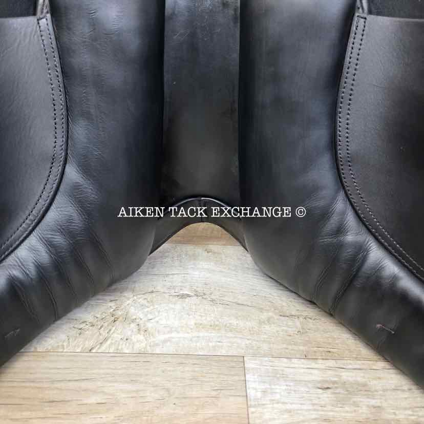 Anky Dressage Saddle, 18" Seat, Wide Tree, Wool Flocked Panels