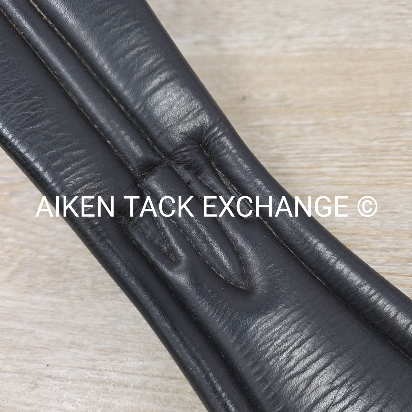 Trilogy Padded Leather Contour Girth, Black, 24"