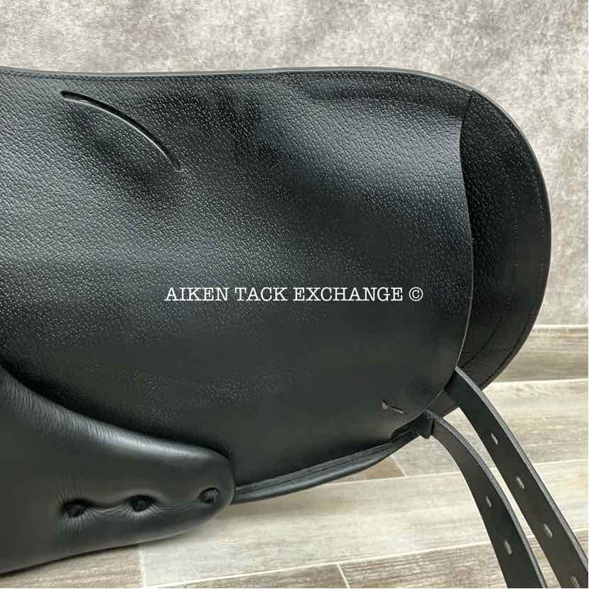2017 Equipe Olympia Monoflap Dressage Saddle, 17" Seat, Wide Tree, Foam Panels