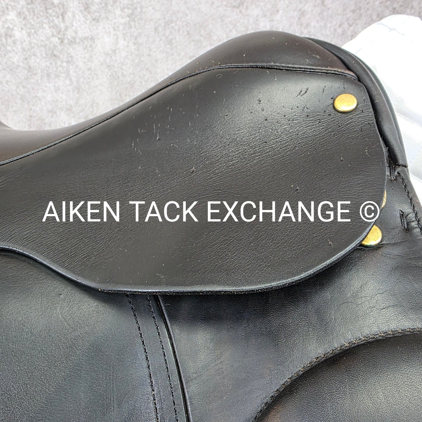 Albion Original Comfort Dressage Saddle, 17.5" Seat, Medium Wide Tree, Wool Flocked Panels