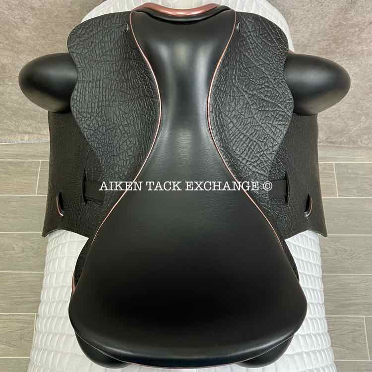 2023 County Epiphany Monoflap Dressage Saddle, 17" Seat, Narrow Tree, Wool Flocked Panels