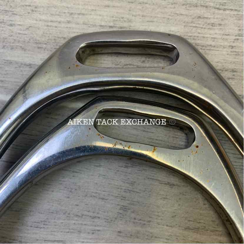 English Stirrup Irons 4"