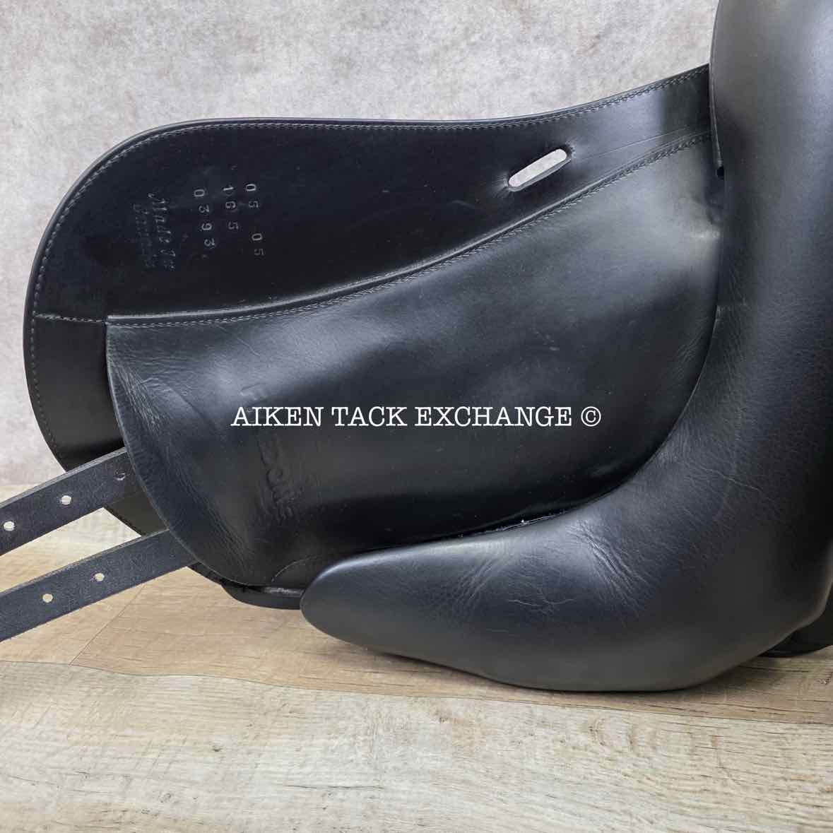 2005 DK Freedom Monoflap Dressage Saddle, 16.5" Seat, Short Flap, Extra Wide Tree, Wool Flocked Panels