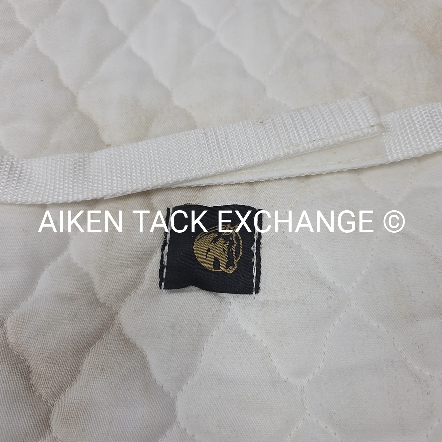 Toklat ProQuilt CC Fleece Show Pad with Joey Girth Slot, White, Size 17-17.5