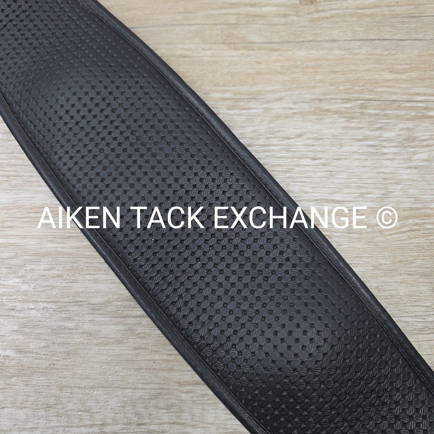 Wintec Chafeless Dressage Girth, Black, 32"
