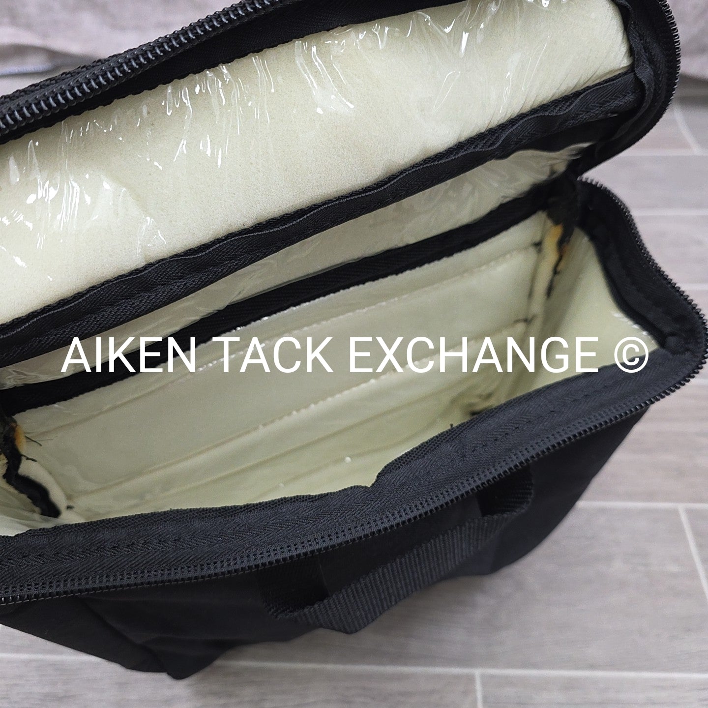Dura-Tech Insulated Detachable Saddle Bag