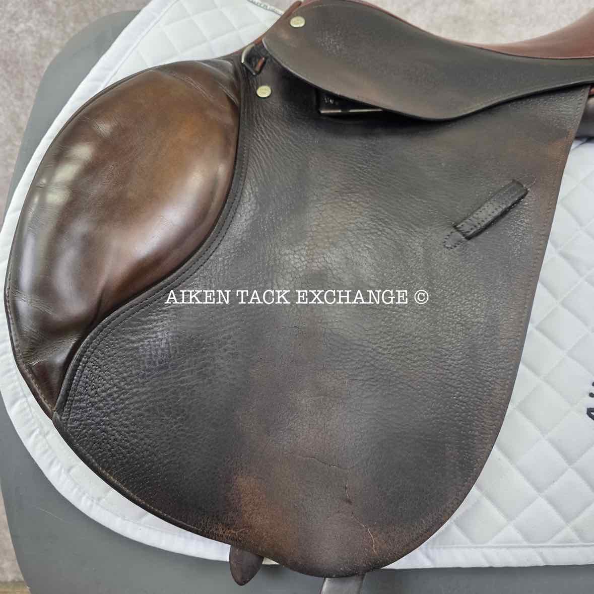 Beval Jump Saddle, 17.5"/18" Seat, Forward Flap, Medium Tree, Foam Panels