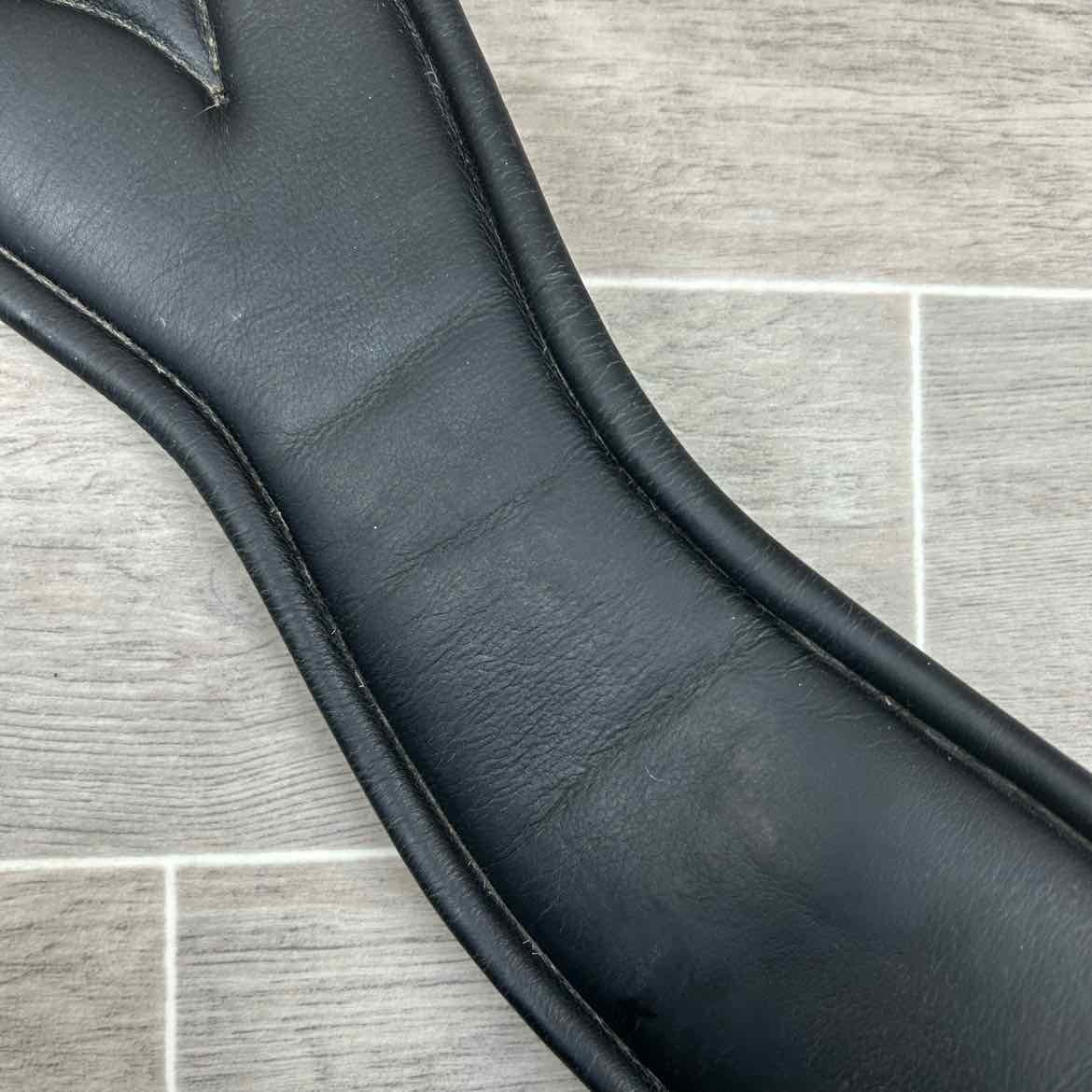 Total Saddle Fit Shoulder Relief Girth 28"