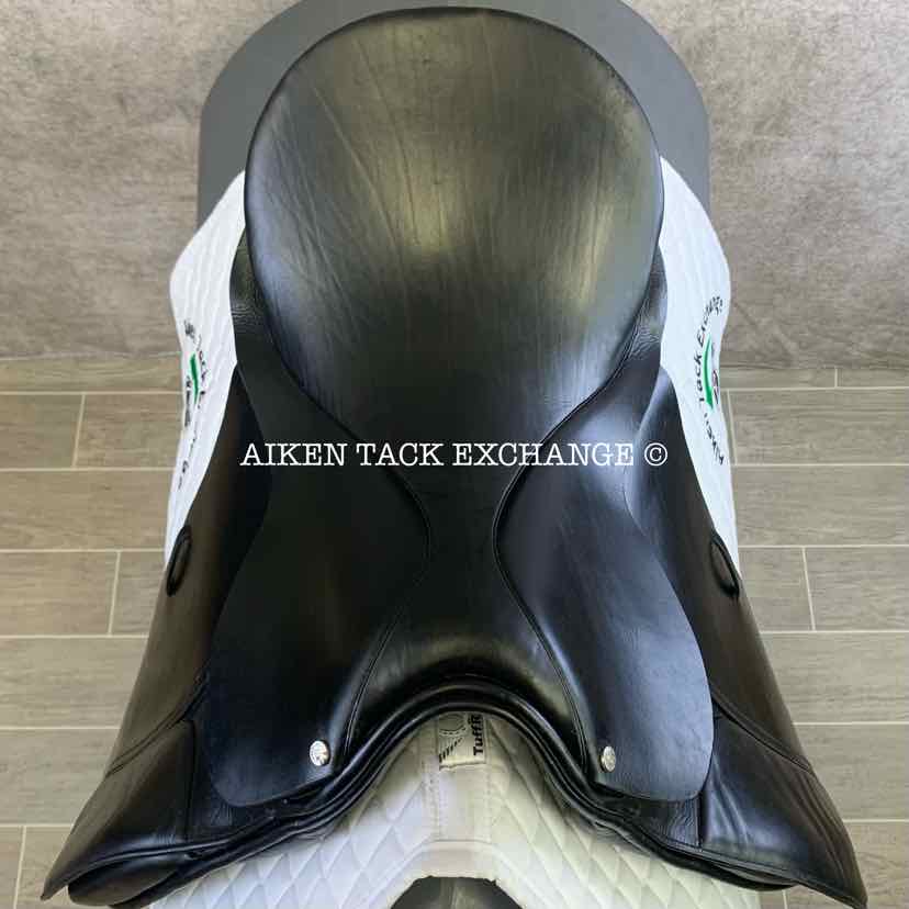 Monturas Lucas Talavera Dressage Saddle, 17.5" Seat, Medium Wide Flex Tree, Foam Panels
