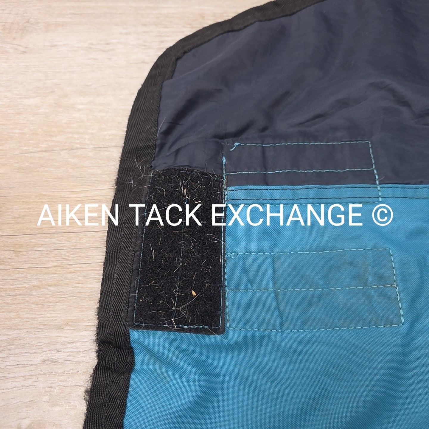 Horseware Mio 0g Turnout Sheet, 84" (lining has some rips/tears)