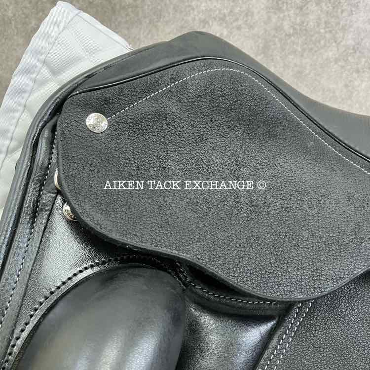 2024 Custom Saddlery Everest R Monoflap Dressage Saddle, 18" Seat, Adjustable Tree, Wool Flocked Panels