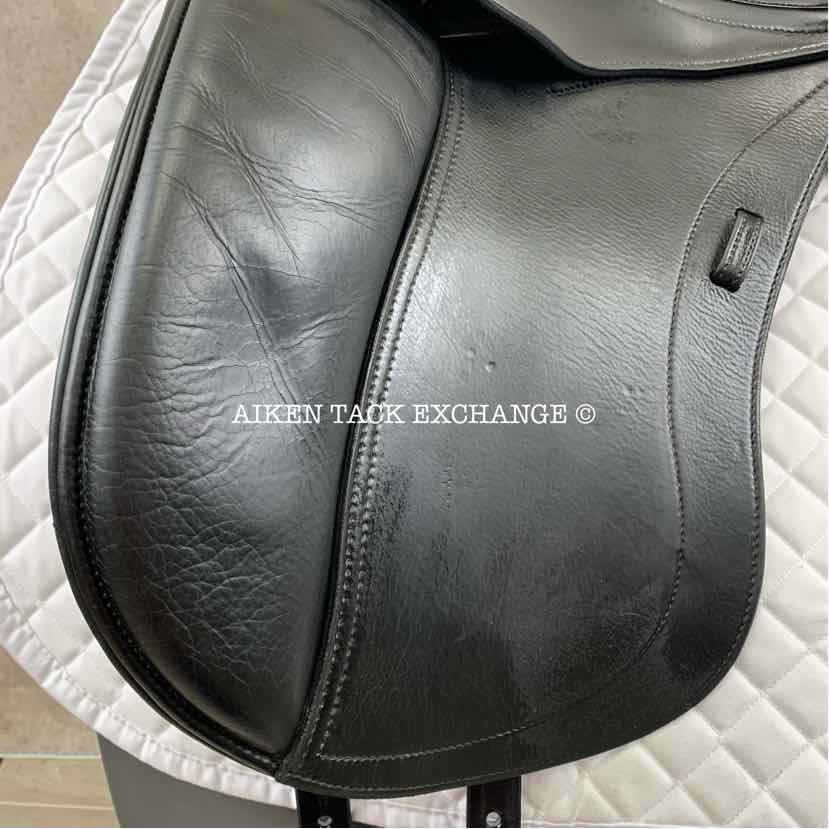 2009 Schleese Victory Dressage Saddle, 16.5" Seat, Short Flap, Adjustable AdapTree, Wool Flocked Panels