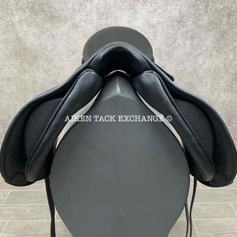 2021 Stubben Aramis Deluxe Dressage Saddle, 19" Seat, 30cm Tree - Medium Wide, Wool Flocked Panels