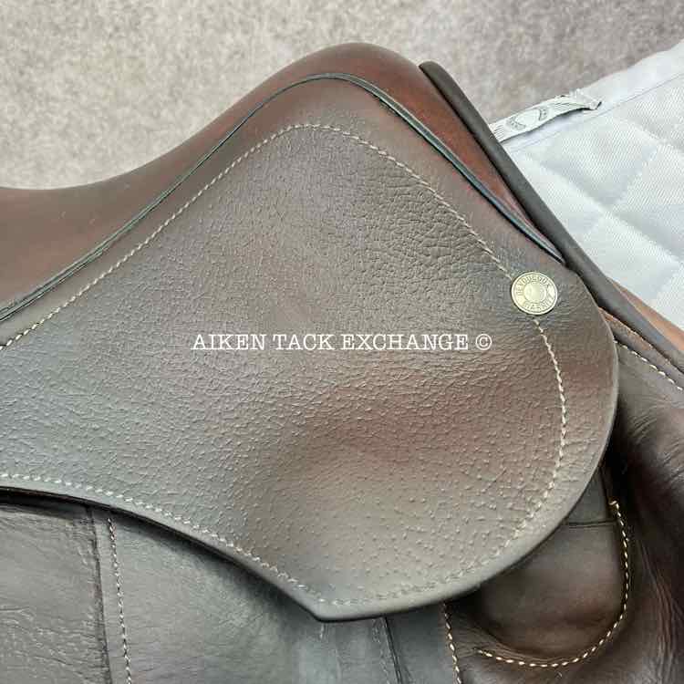 2014 Devoucoux Chiberta Junior Monoflap Jump Saddle, 16.5" Seat, 0A Flap, Medium Wide Tree, D3D Panels, Full Buffalo Leather