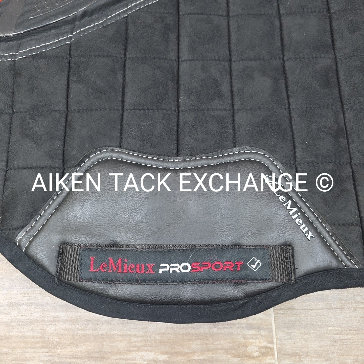 LeMieux X-Grip Silicone Eurojump Square Saddle Pad, Large