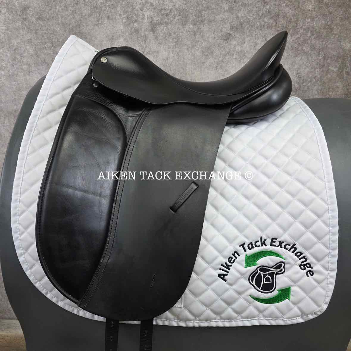 **SOLD** 1994 County Competitor Dressage Saddle, 17" Seat, MW/W Tree, Wool Flocked Panels