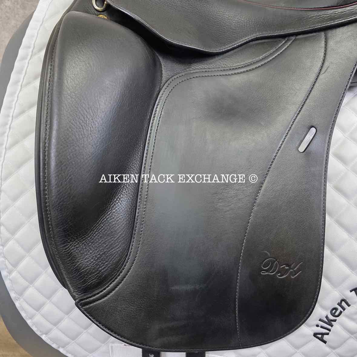 2005 DK Freedom Monoflap Dressage Saddle, 16.5" Seat, Short Flap, Extra Wide Tree, Wool Flocked Panels
