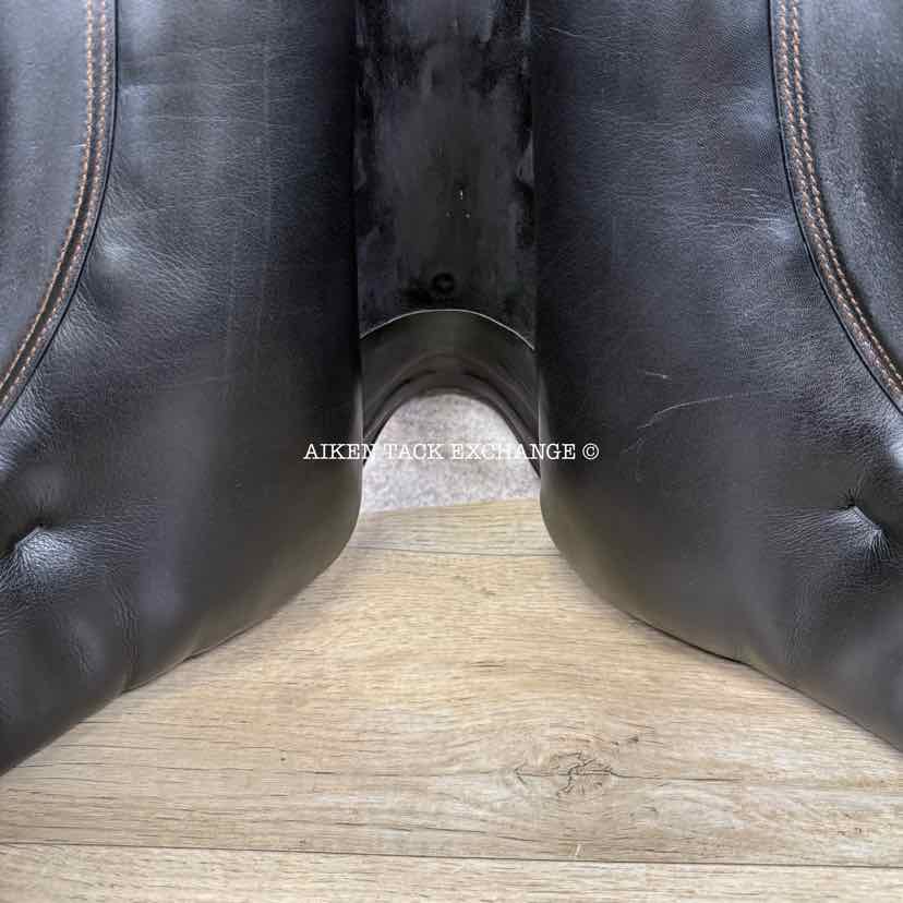 2009 Prestige Grand Dressage Saddle, 17" Seat, 33 Tree - Medium, Wool Flocked Panels