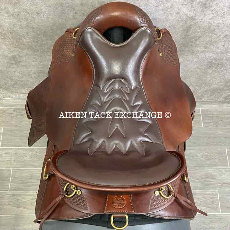 2000 Tucker Endurance Saddle, 18" Seat, Medium Tree - Semi QH Bars