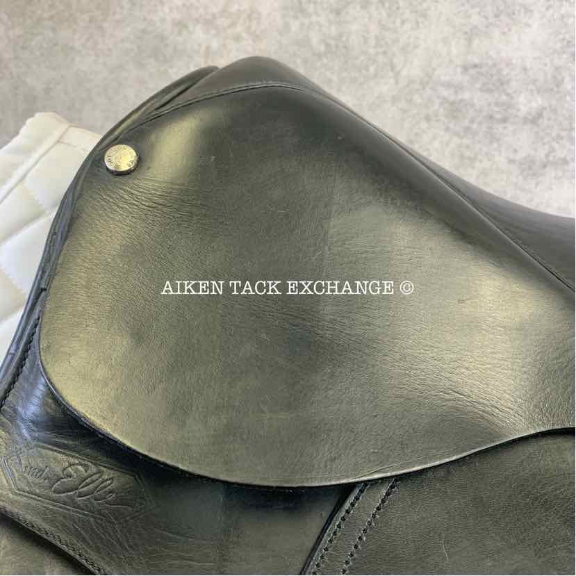 Monturas Lucas Talavera Dressage Saddle, 17.5" Seat, Medium Wide Flex Tree, Foam Panels