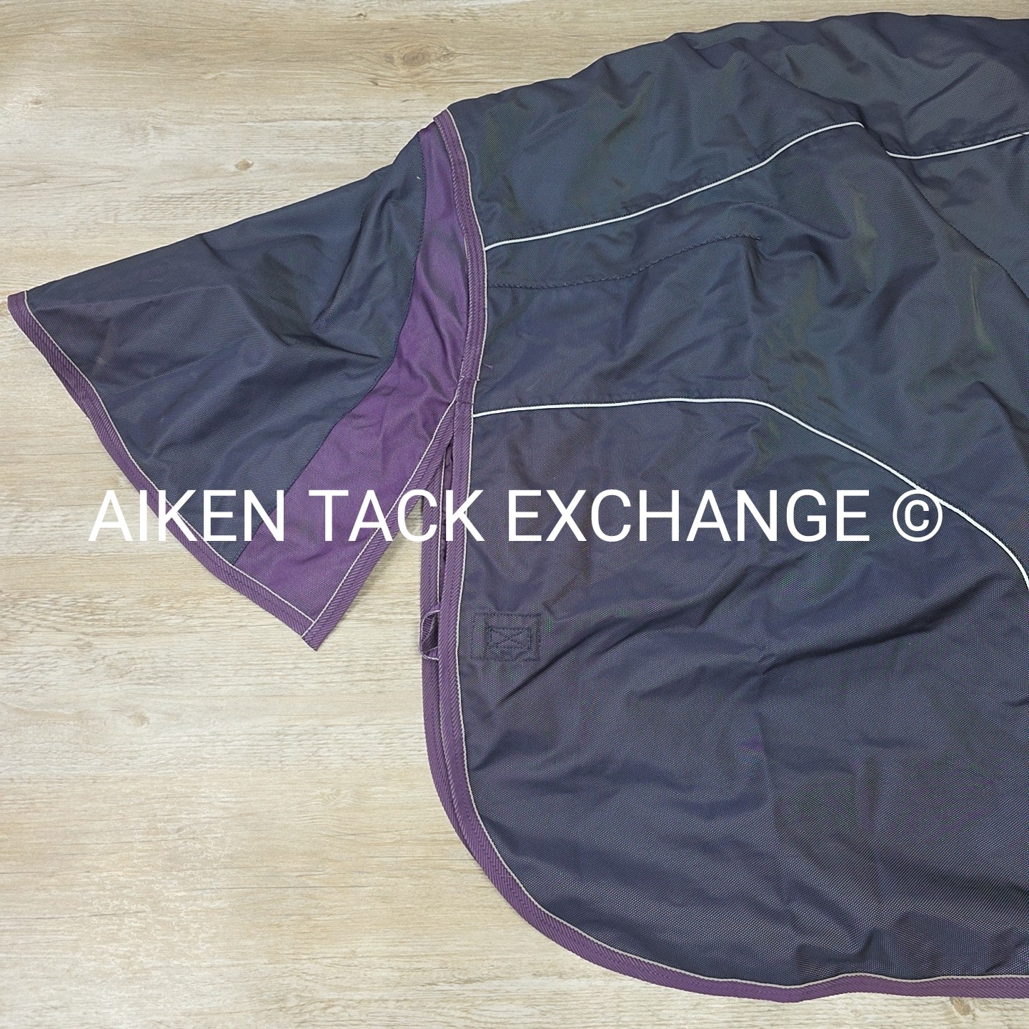 Weatherbeeta Taka Contour High Neck Medium Weight Turnout Blanket, 84"