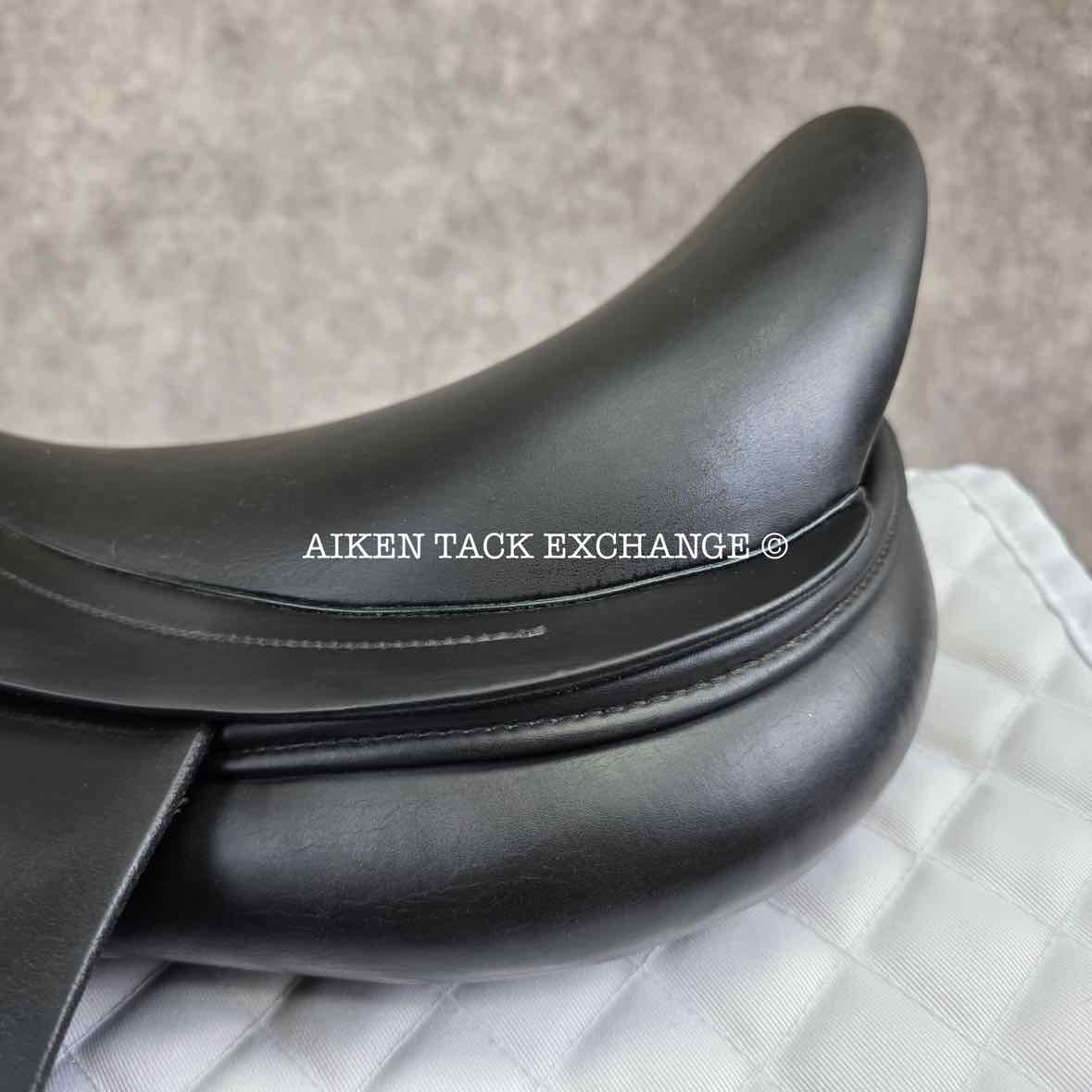 2007 Amerigo Vega Dressage Saddle, 17" Seat, Medium Tree, Wool Flocked Panels