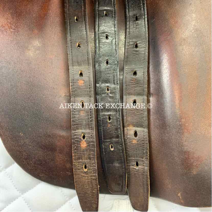 **SOLD** Courbette Husar All Purpose Saddle, 17" Seat, Medium Narrow Tree, Foam Panels