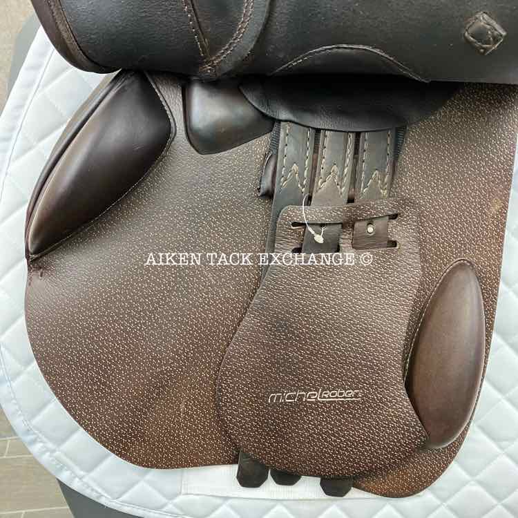 **SOLD** 2018 Prestige Michel Robert Close Contact Jump Saddle, 18" Seat, 34 Tree - M/MW, Wool Flocked Panels