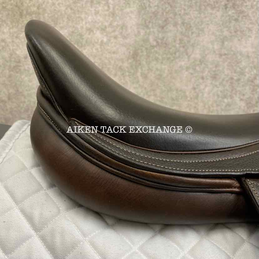 2013 Ovation San Diego Close Contact Jump Saddle, 17.5" Seat, Adjustable Tree - XCH Changeable Gullet, Foam Panels