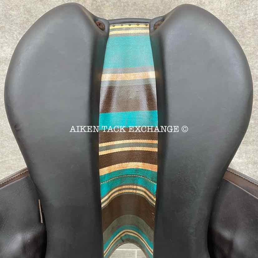 2012 Voltaire Palm Beach Close Contact Jump Saddle, 17.5" Seat, 3A Flap, Medium Wide Tree, PRO Panels, Full Buffalo Leather