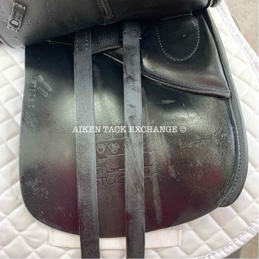 **SOLD** 2012 Stubben Genesis CL Deluxe Dressage Saddle, 17.5" Seat with Biomex, 30 cm Tree - MW , Wool Flocked Panels