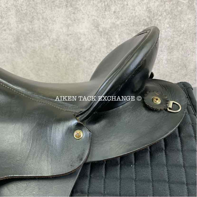 **SOLD** Unknown Brand Endurance Saddle, 18" Seat, Wide Tree